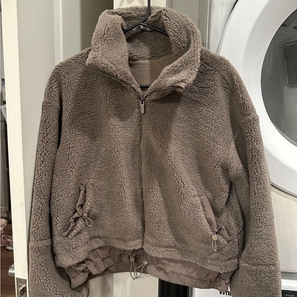 Lululemon cinchable textured fleece - Picture 6 of 6